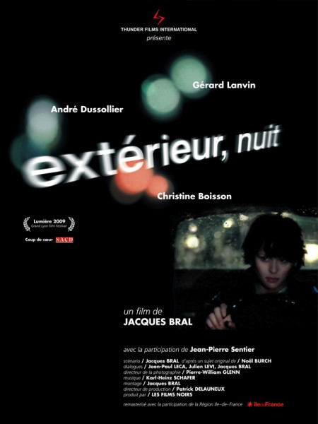 Extérieur, nuit