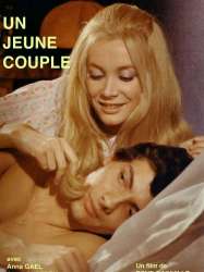 Un jeune couple