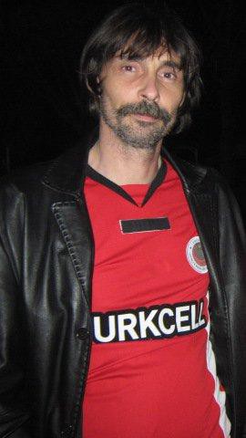 Erdal Beşikçioğlu