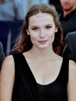 Ana Girardot